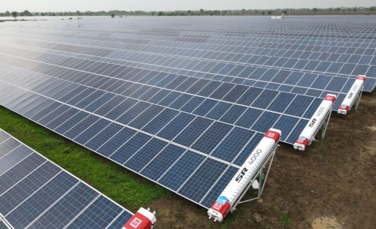 KP Group’s KPI Green OMS Takes Solar Panel Maintenance to the Next Level with Water-Saving Robots