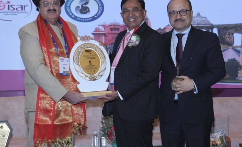 Dr Nimish Shelat honoured with prestigious ISAR Gujarat Lifetime Achievement Award 2024 at ISAR Gujarat State Conference, Rajkot