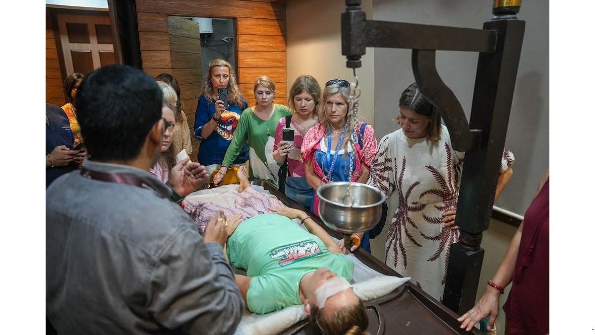 Gujarat based Parul University hosts 24 Ayurveda Practitioners from Poland for international Panchakarma and Ayurveda programs
